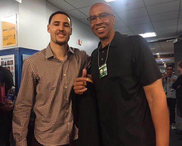 半场战报：意大利1-0挪威，皮奥破门，迪马尔科送助攻（半场速递：意大利暂领先挪威1-0，皮奥建功，迪马尔科送出助攻）