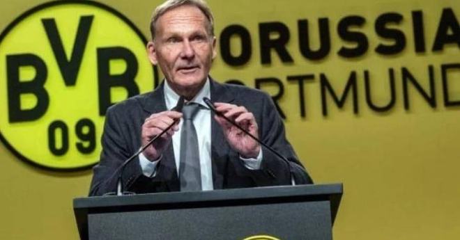 黄雅琼&刘雨辰今日大婚！马龙、王楚钦、樊振东等人送上祝福（黄雅琼与刘雨辰今日喜结连理，马龙王楚钦樊振东等纷纷送祝福）