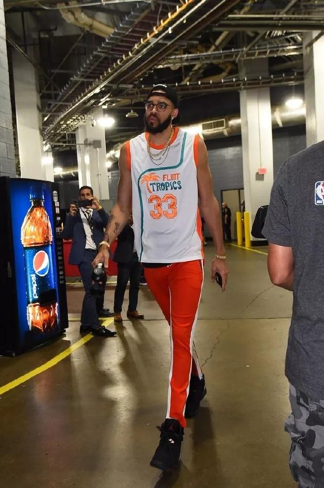 黄蜂VS猛龙前瞻：猛龙盼成功复仇，黄蜂客场胜率仅9.1%（猛龙战黄蜂前瞻：誓报一箭之仇，黄蜂客场胜率仅9.1%）