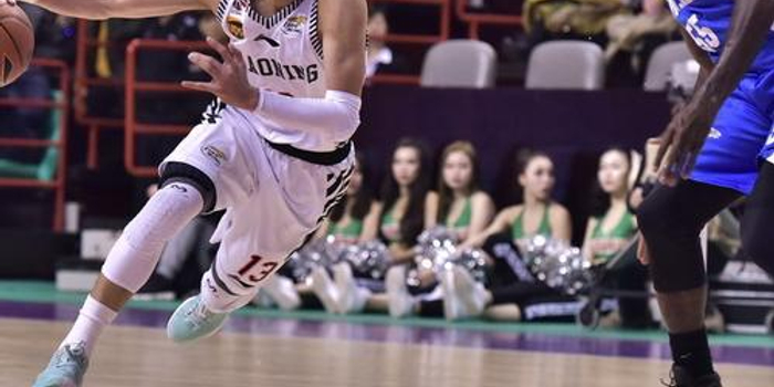 让赫塔菲难 让赫塔菲难